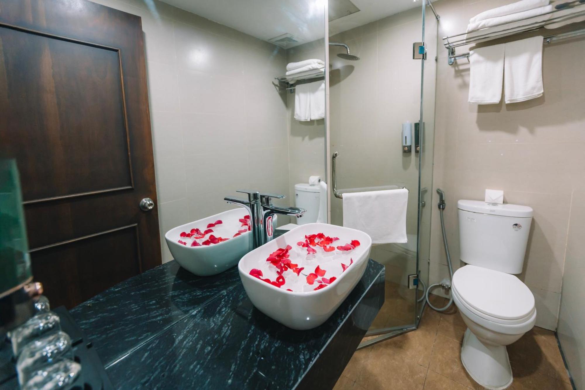 Ha Noi Lake View Hotel & Travel Hanoi Luaran gambar